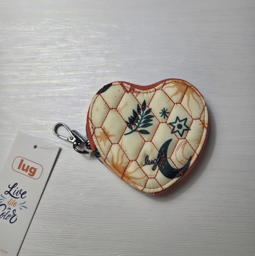 Lug Heart Pouch